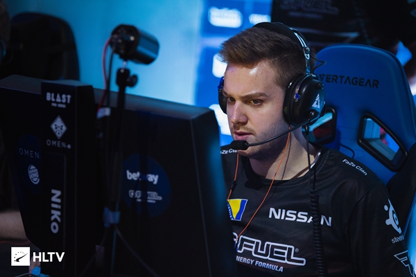 The MongolZ 对阵 NAVI， aurora 对阵 FaZe 在 ESL Pro League s22 Stage 2 第五轮