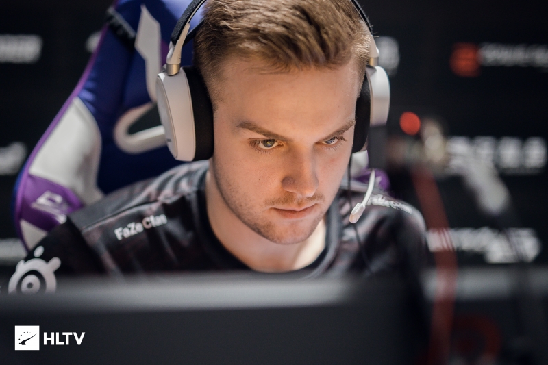 在第一场比赛中取得了大胜！Fisher Yongen 在团队战中击败了 ucal Akali， Nongshim RedForce 轻松击败了 DRX ，赢得了第一场比赛